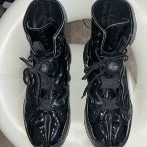 Reebok Tabi Instapump Fury Lo
Maison Margiela Triple Black (Women's)